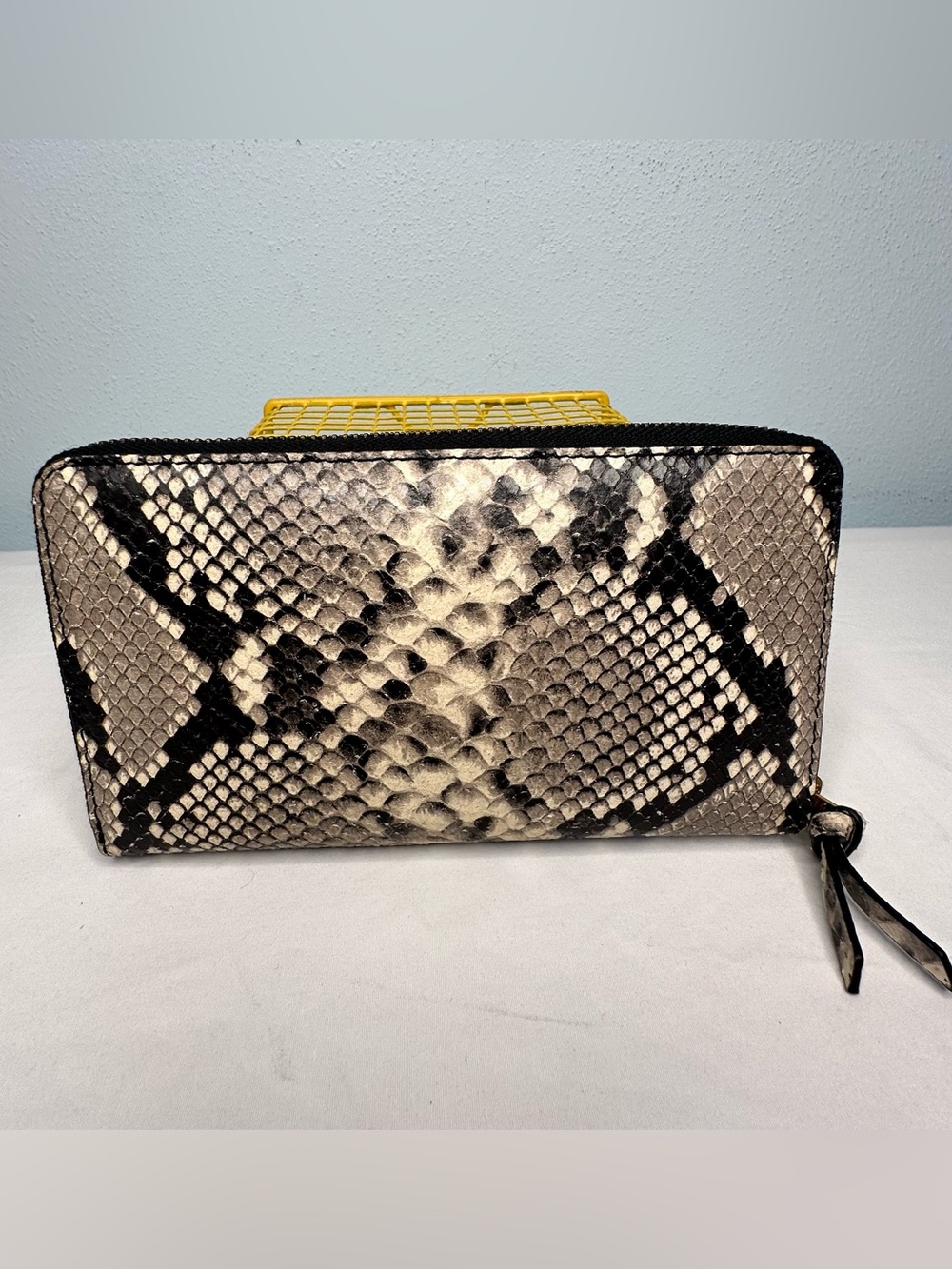 Tory Burch Black & Beige Snake-Print Zip Wallet - Picture 2 of 7
